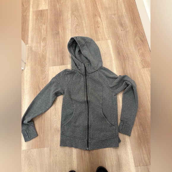 Lululemon Scuba Hoodie *Read* - Picture 2 of 10